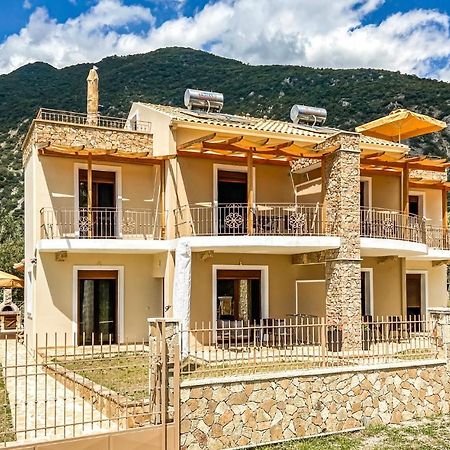 Lovely Apartment In نافبكْتوس الغرفة الصورة