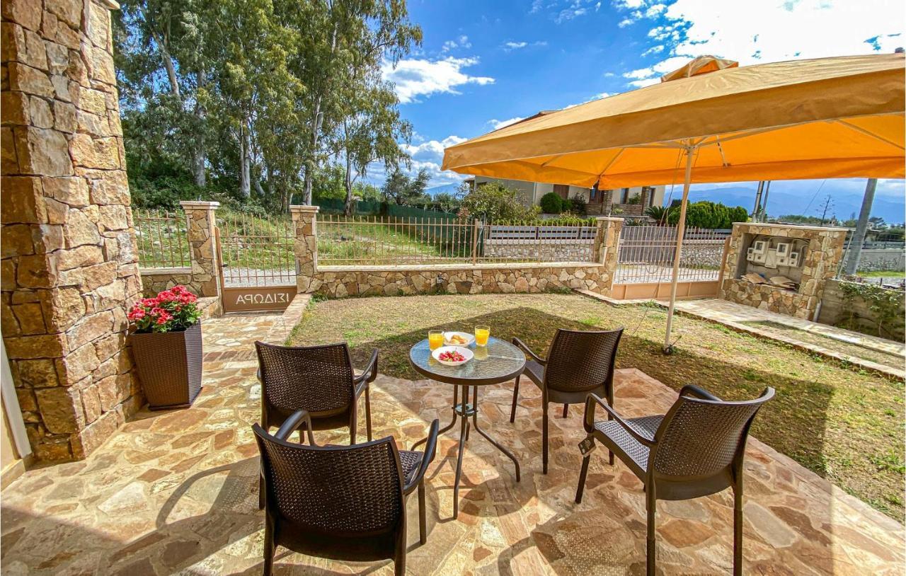 Lovely Apartment In نافبكْتوس الغرفة الصورة
